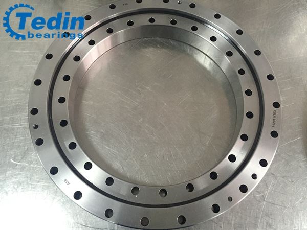 crossed roller bearing for palletizing robots